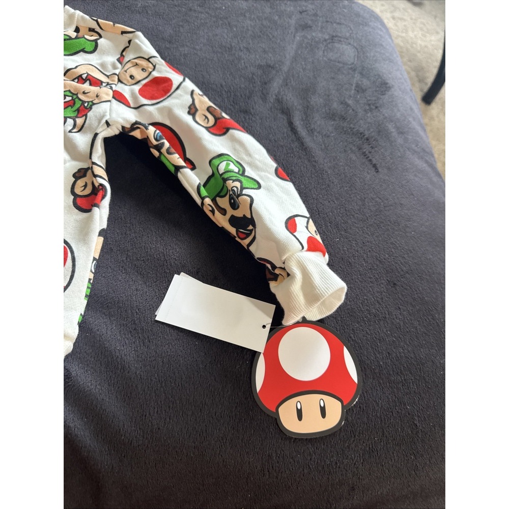 Super Mario Sweatshirt 3T NWT - Picture 3 of 6